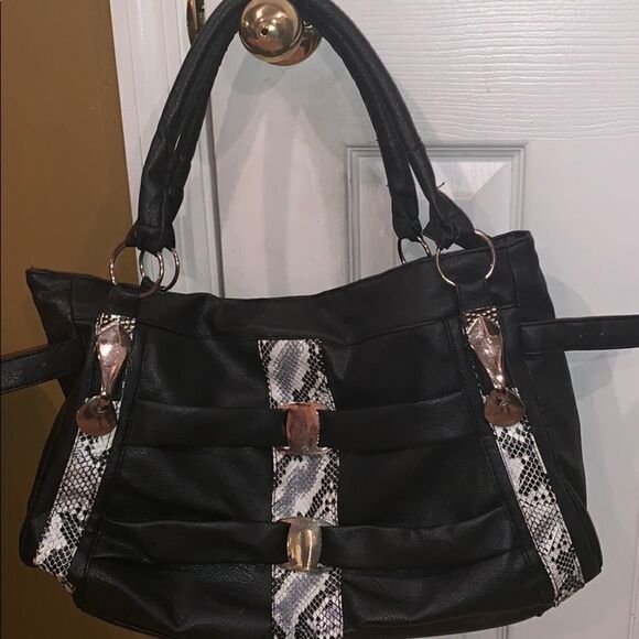 Black handbag with faux snake print - Picture 1 of 4